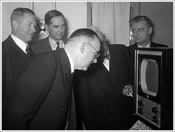 Der offizielle Start des niederländischen Fernsehens am 2. Oktober 1951